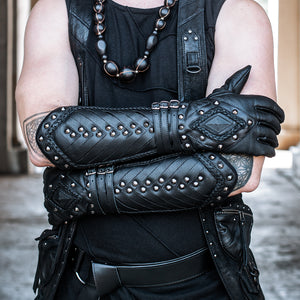 Darkbane Gauntlets - Classic Black
