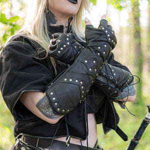 Bramblewood Gauntlets - Classic Black