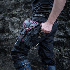 Gunslinger Stash - Classic Black and Unicornblood, Size Small