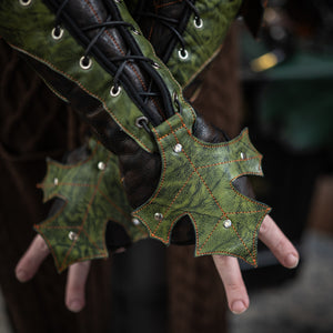 Heartseeker Gauntlets - Gloomrot