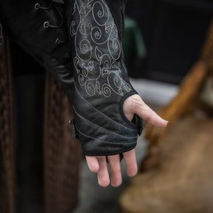 Heartseeker Gauntlets - Nightcourt