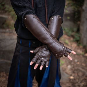 Razorpine Fingerless Gauntlets - Dark Brown