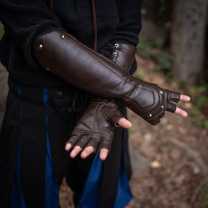 Razorpine Fingerless Gauntlets - Dark Brown