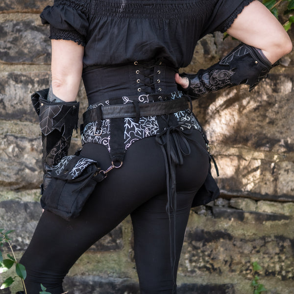 Heartseeker Pocket Belt - Nightcourt