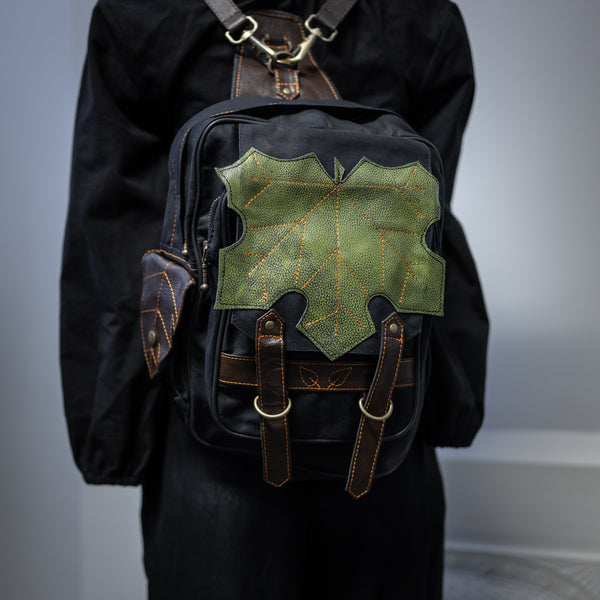 Heartseeker Backpack - Gloomrot