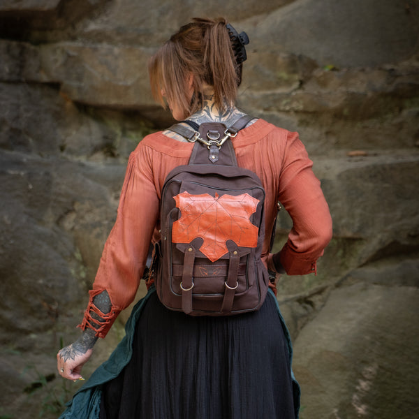 Heartseeker Backpack - Harvestmoon