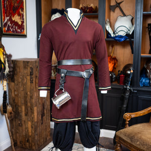 Gareth Tunic - Giantsblood Burgundy