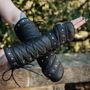 Elderwood Fingerless Gauntlets